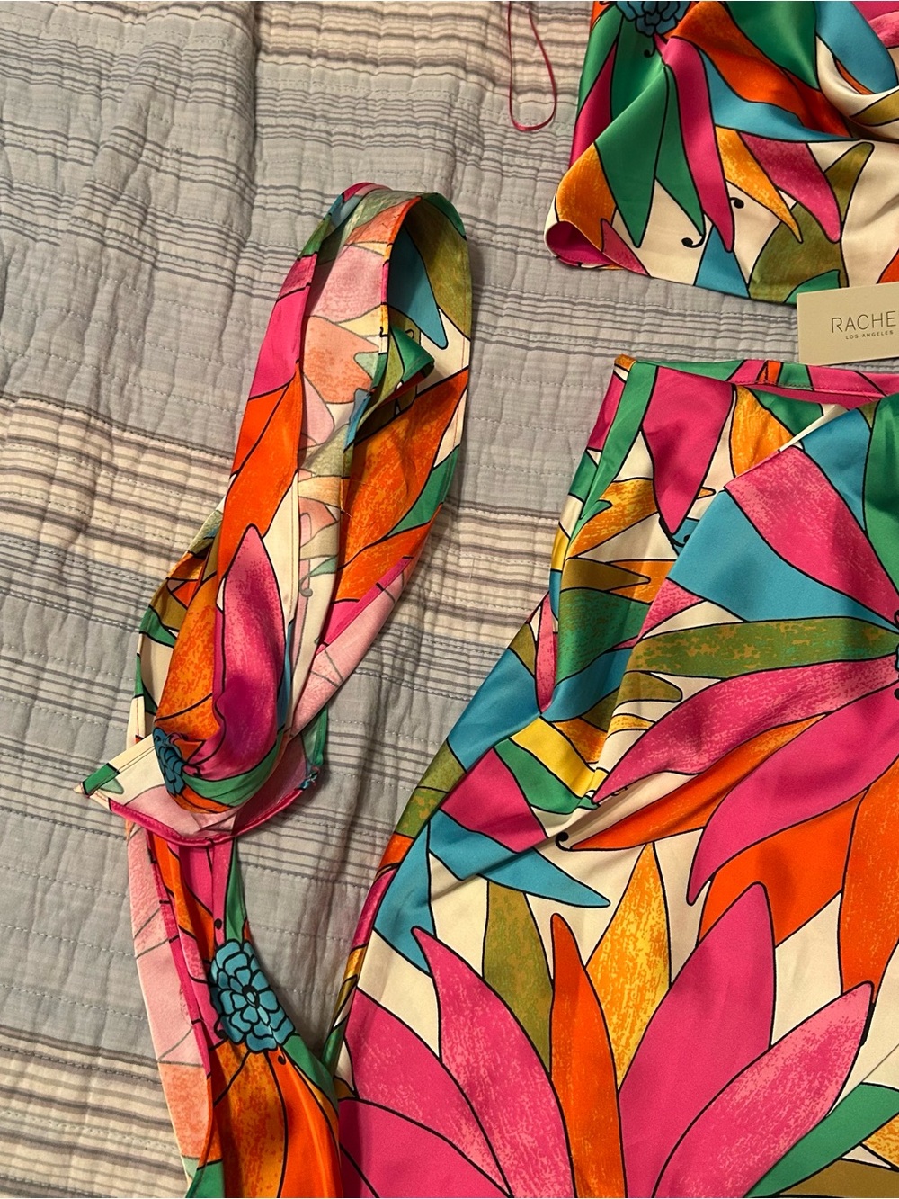 Rachel Zoe Multicolor Floral Satin Set - Bold Tropical Print - Picture 3 of 9